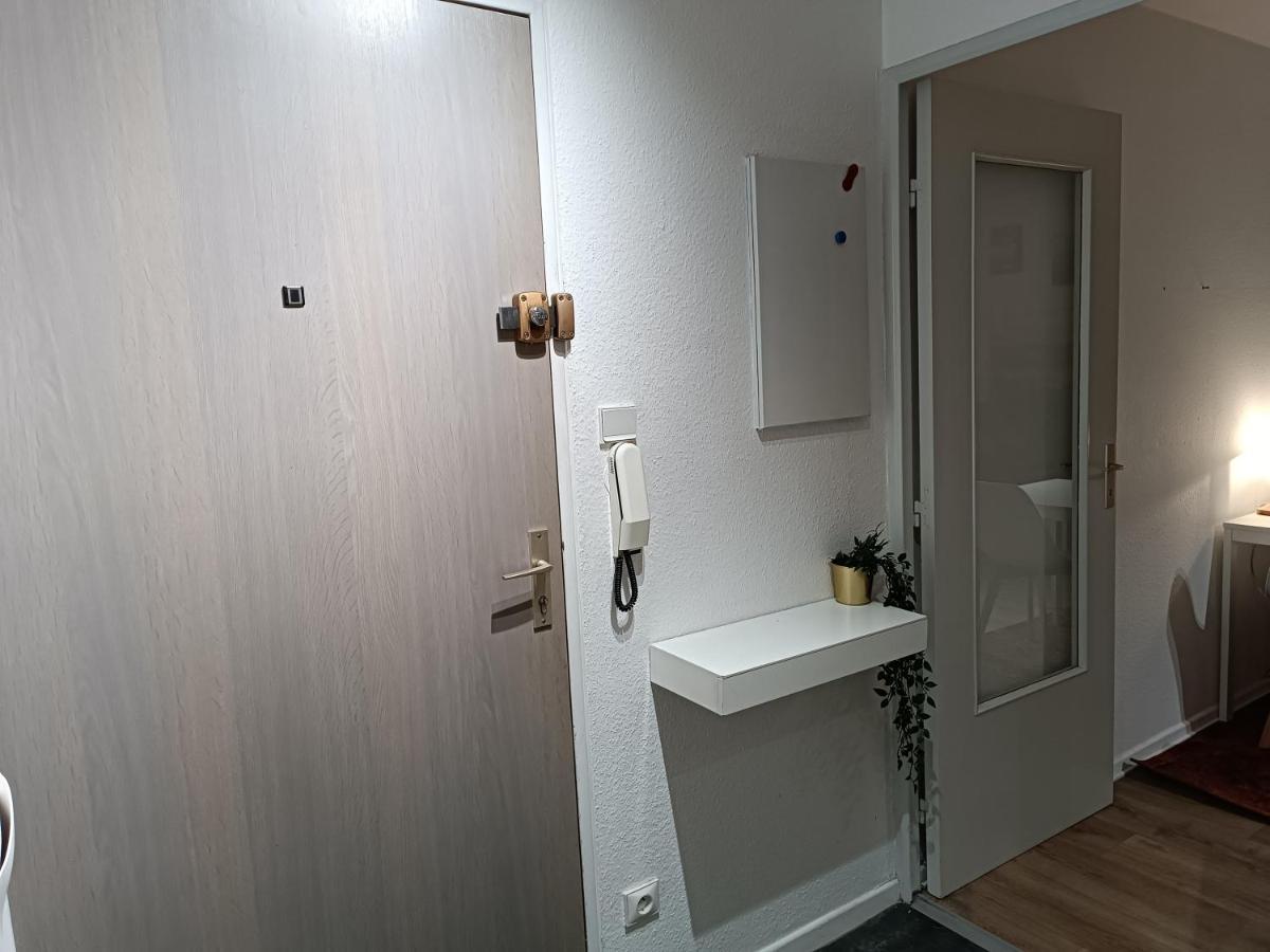Stylish 1-Bedroom Flat With Beautiful Terrace , For A Cosy Retreat Estrasburgo Exterior foto